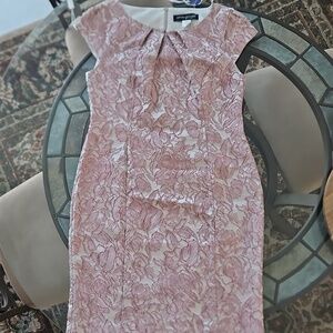 Elegant Pink Lace Midi Dress